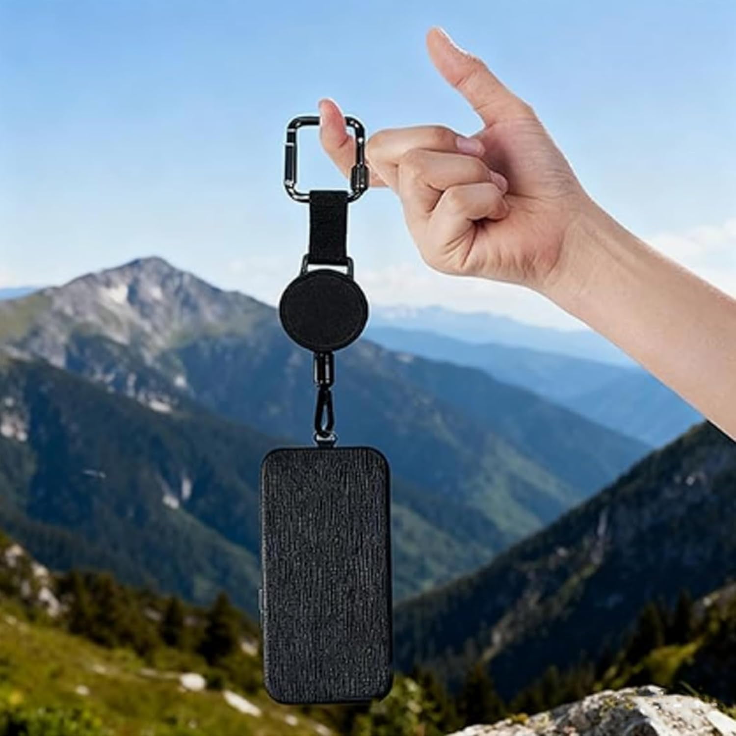 Outdoor Anti-Theft Retractable Phone Lanyard with Carabiner, Anti-Drop Retractable Steel-Cable Phone Holder & Keychain Tether for Commuting, Travel, Outdoor Activities