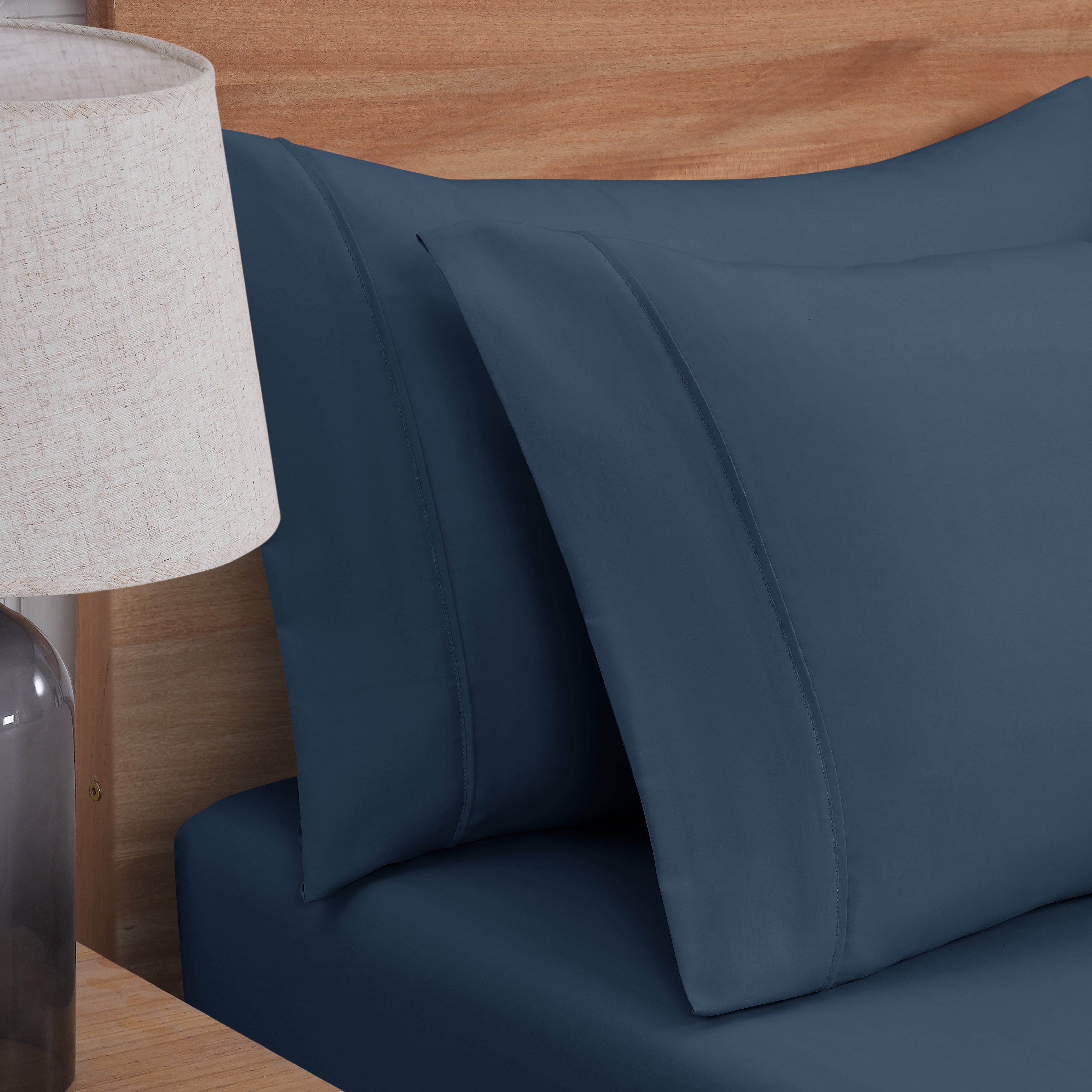 Mainstays Super Soft Brushed Microfiber Pillowcase Set, Navy Blue, Standard/Queen, 2 Piece