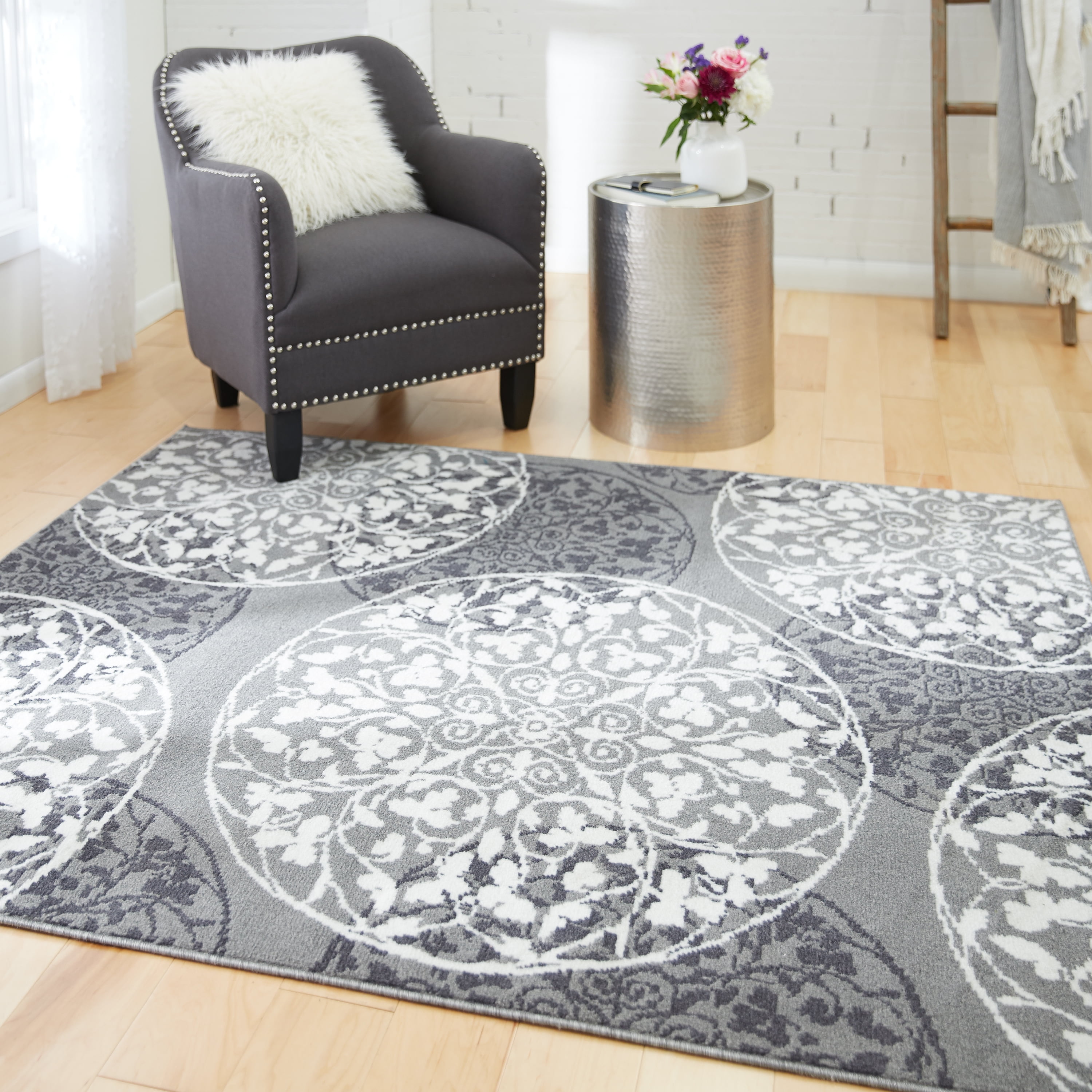 Mohawk Home Mainstays Amira Medallion Contemporary Gray Area Rug, 4'11" x 6'