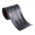thumbnail image 5 of Pegatinas para automóviles Fibra de carbono Estilo de goma Protector de umbral de puerta Protector universal (10 * 100 cm), 5 of 5