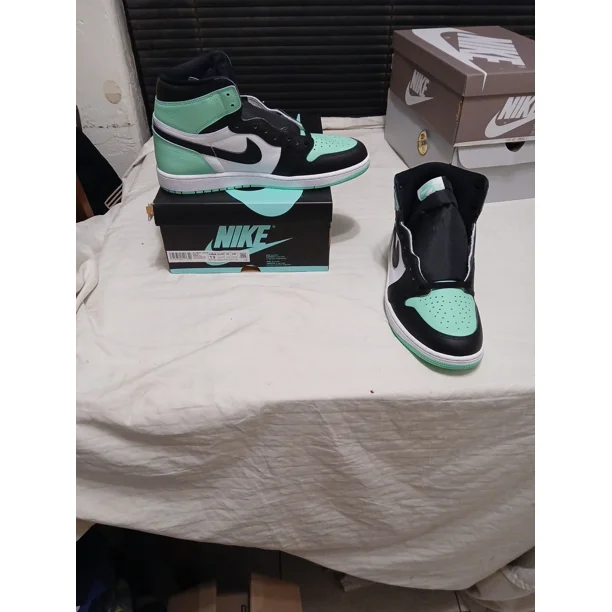 NEW N I-K-E A i r-Jor-dan 1 Retro High OG Green Glow White Black DZ5485-130 Men Sz 13