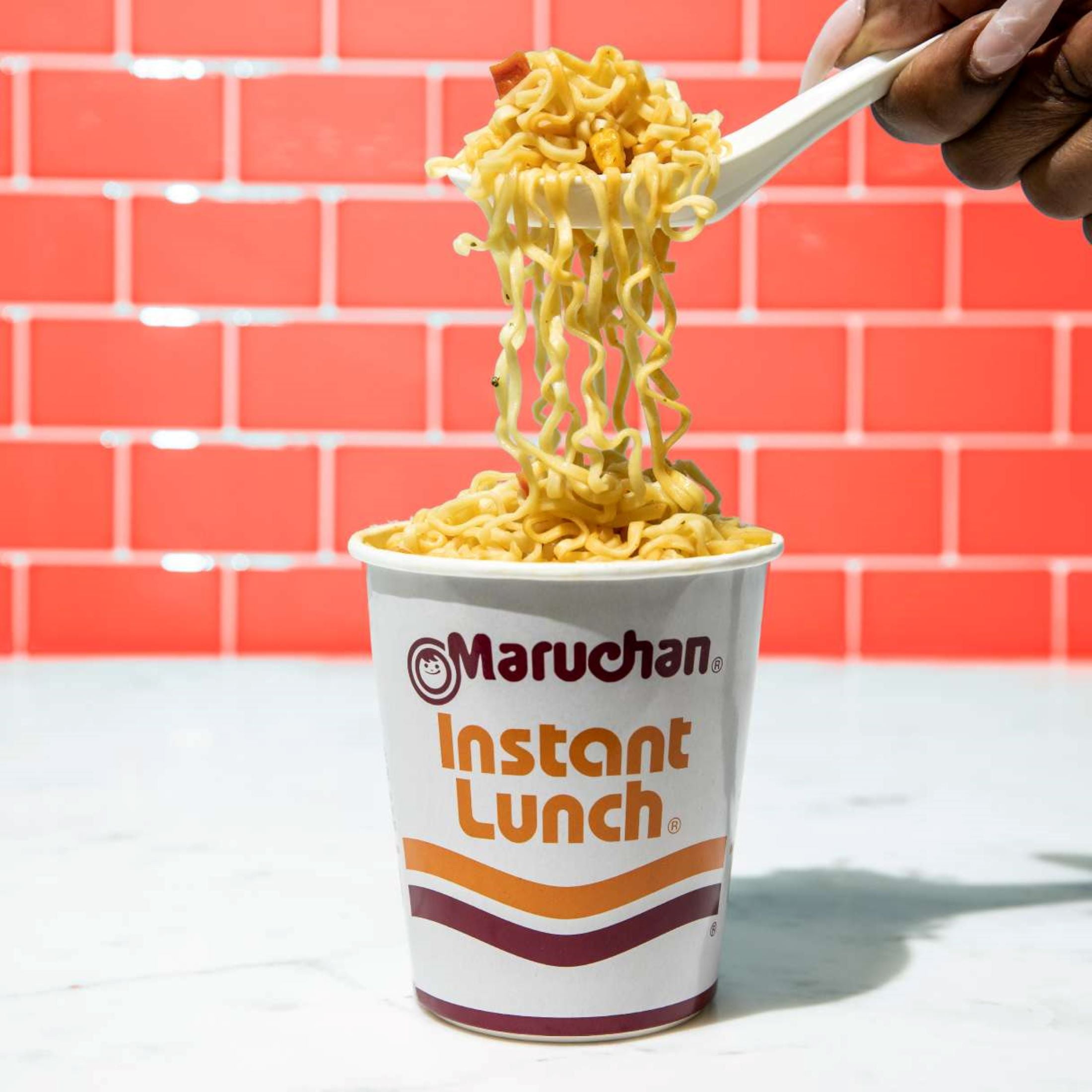 Maruchan Instant Lunch Ramen Noodles, Beef Flavor, 2.25 oz Cup