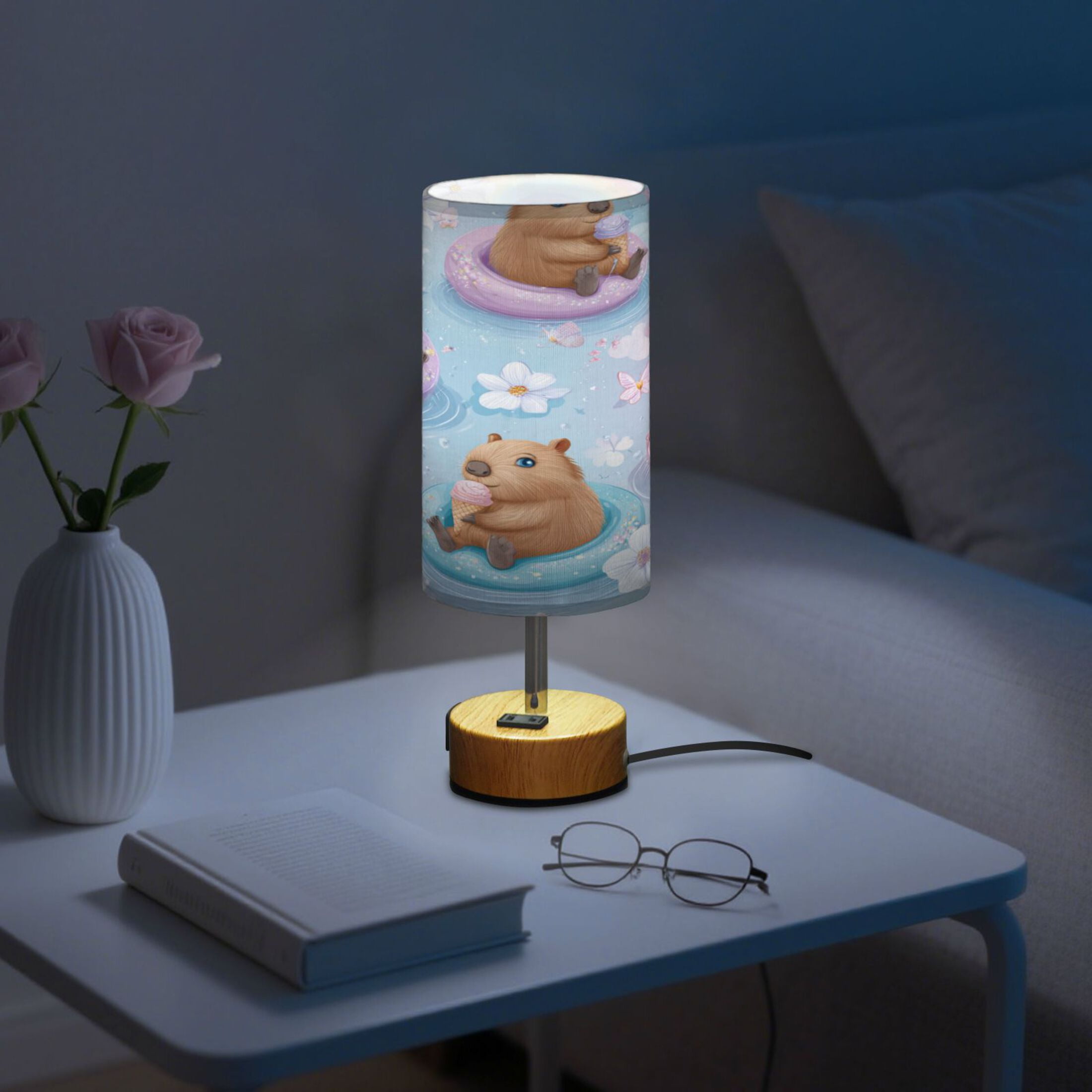 Touch-Control 3-Color Desk Lamp with Plug – Energy-Saving LED + 3 Simultaneous Charging Ports Capybaras Eating Ice Cream
