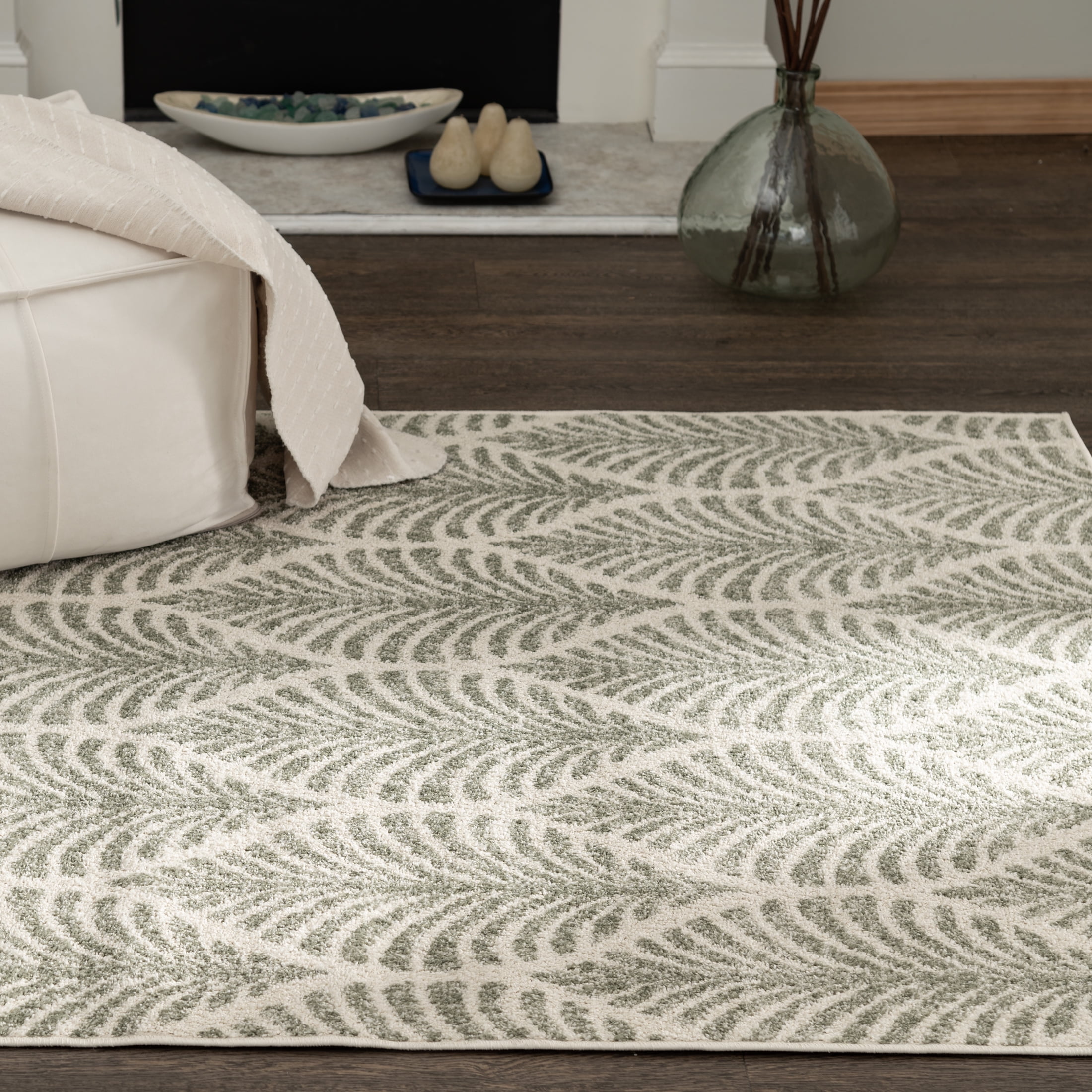 Mainstays Green Palm Leaf Indoor Area Rug, 5'x7'