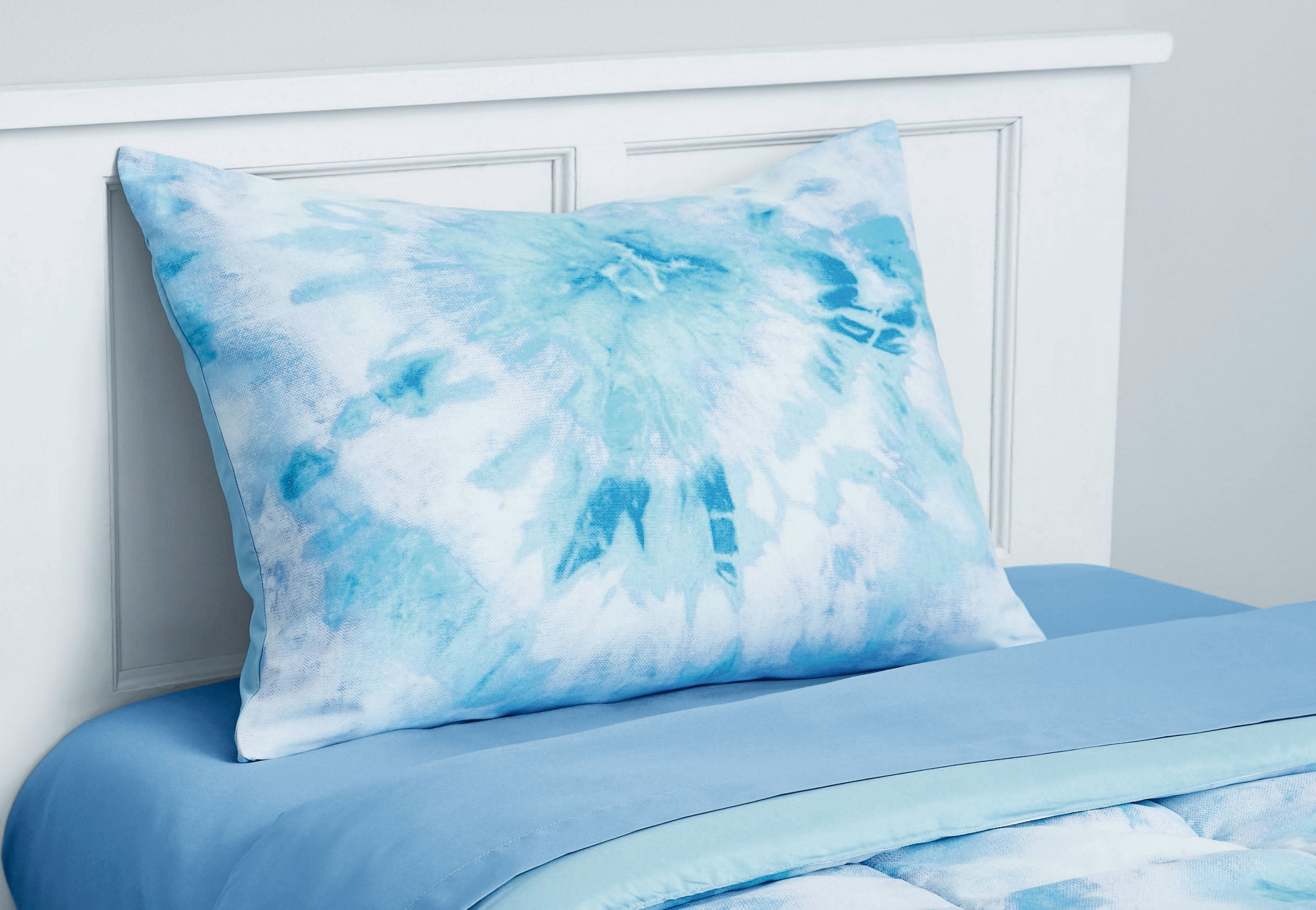Mainstays Blue Tie Dye 6 Piece Bed in a Bag Comforter Set with Sheets, Twin