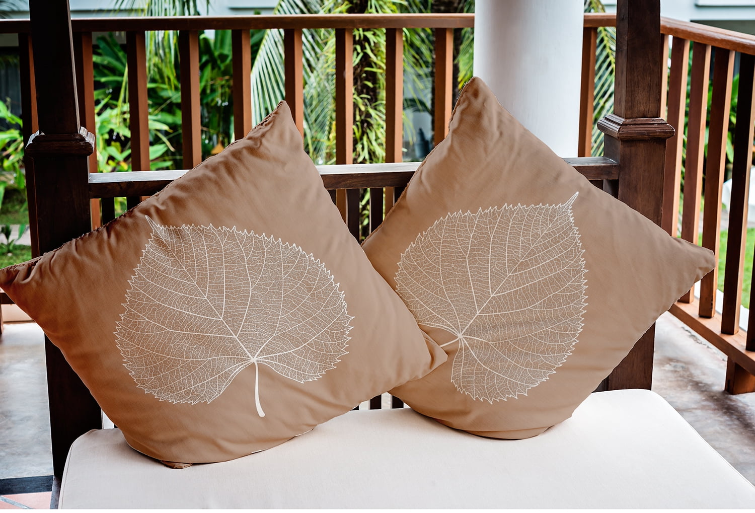18" x 18" Simply Daisy Leaf Study Polyester Indoor/Outdoor Pillow, Mauve Qty 1