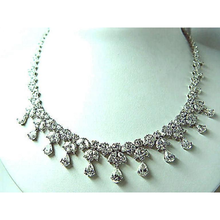 Necklace with 2024 diamonds all around
