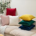 thumbnail image 3 of Juego de 3 Fundas de Cojines Decorativas de Terciopelo Funda de Almohada para Sofá 45X45CM (Verde Oscuro Amarillo Marino) Decoración Suave y Cómoda Hogar Sala de Estar Dormitorio para Sofá, 3 of 5