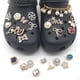 thumbnail image 2 of Nuevos zapatos Charms Diseñador Croc Charms Bling Rhinestone Chica Cristal diamante joya Decoración Metal Perla Mariposa AccesoriosEstados Unidos Gao Jinjia LED, 2 of 2