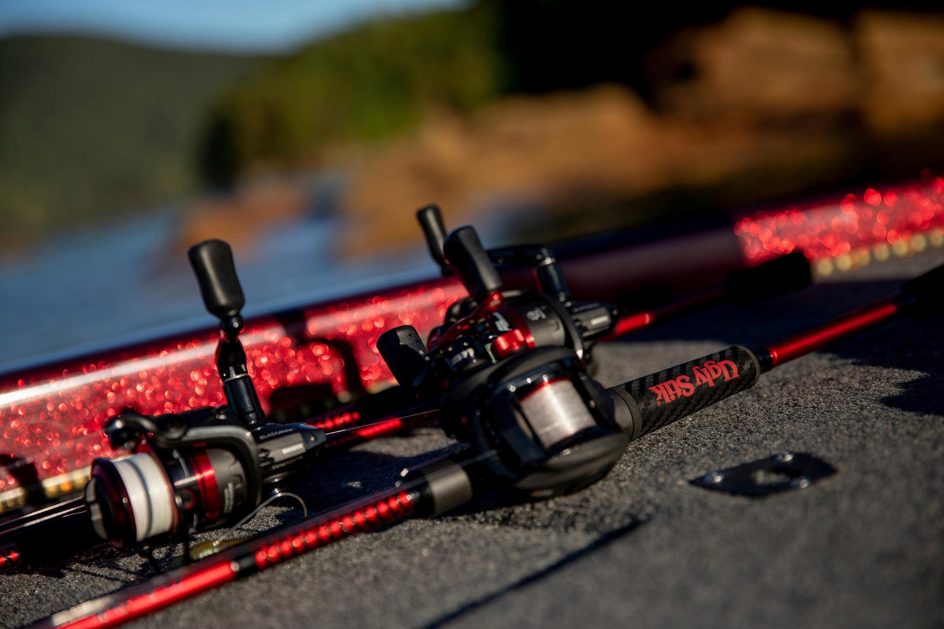 Ugly Stik Carbon Casting Fishing Rod, 6'6", Medium
