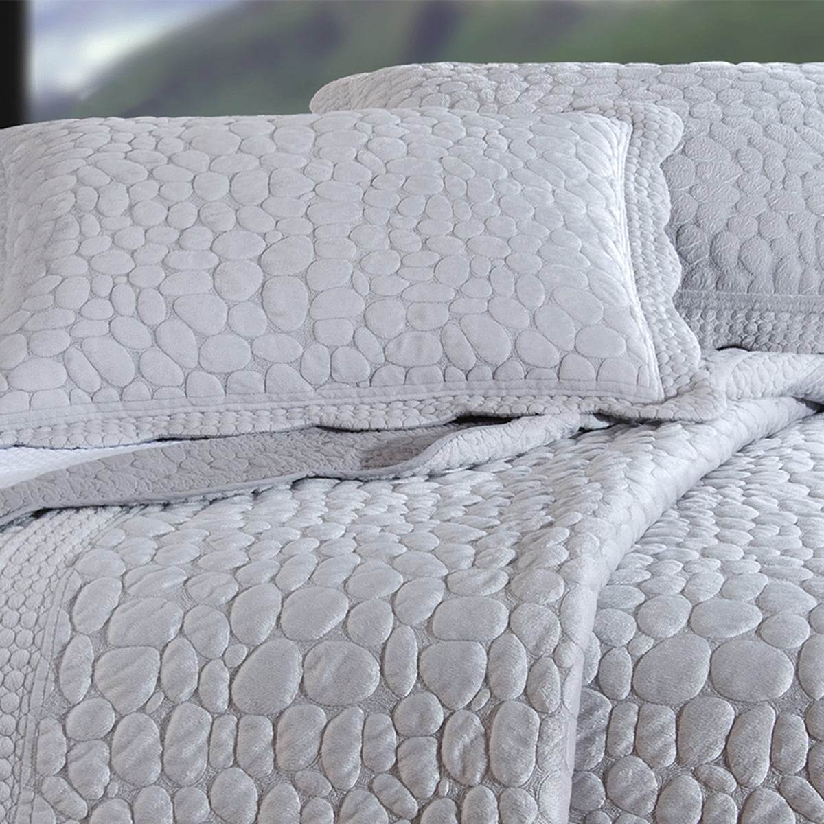 Pebbles 100% Cotton Lightweight Full/Queen Quilt