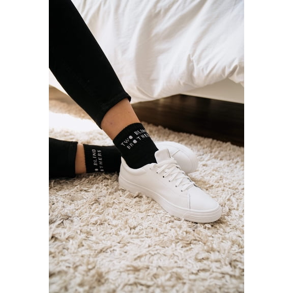 Coolmax Quarter Sock Black   White Bundle (2 Pairs)