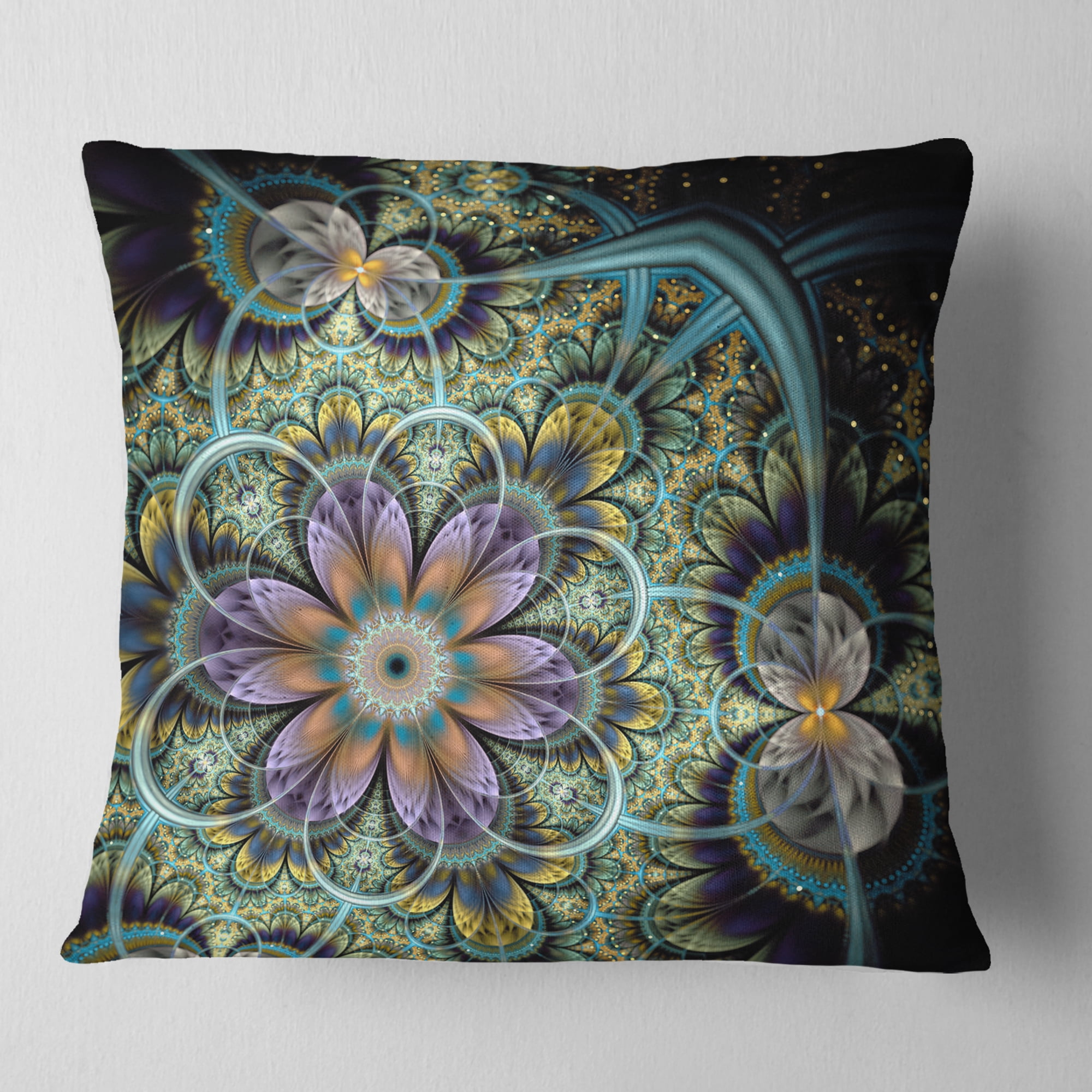 Designart Symmetrical Green Fractal Flower - Floral Throw Pillow - 16x16