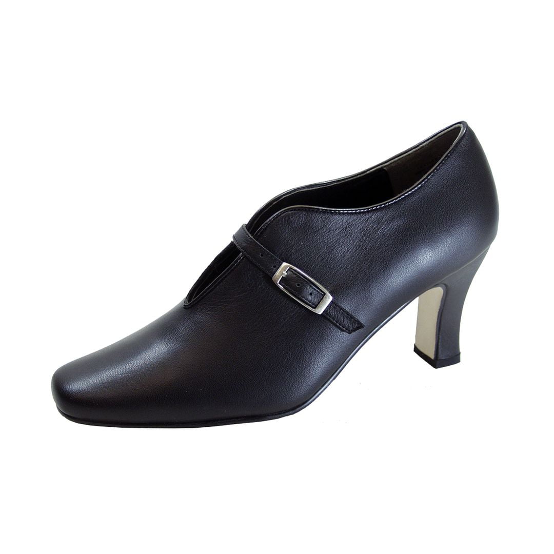 womens wide pumps