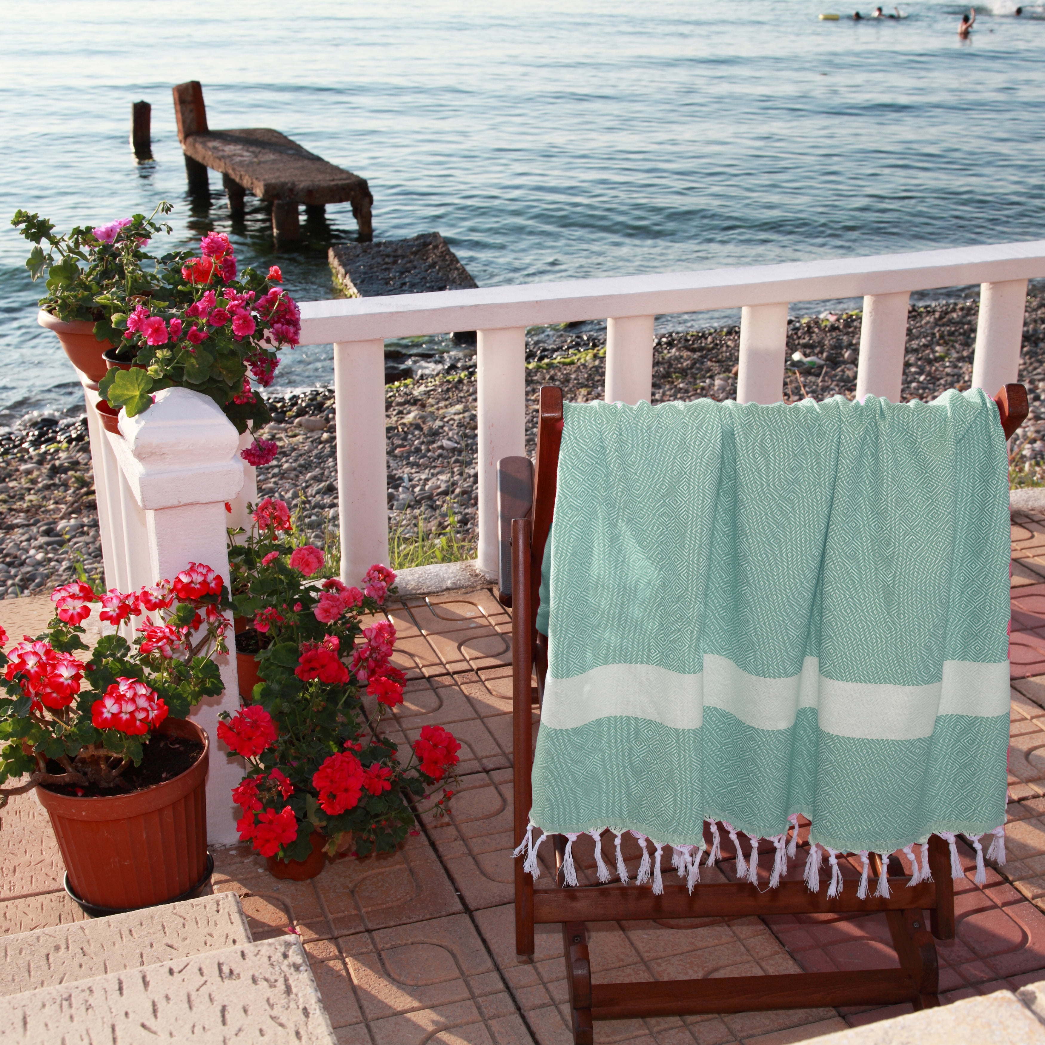 Linum Home 100% Turkish Cotton Diamond Weave Pestemal Beach Towel