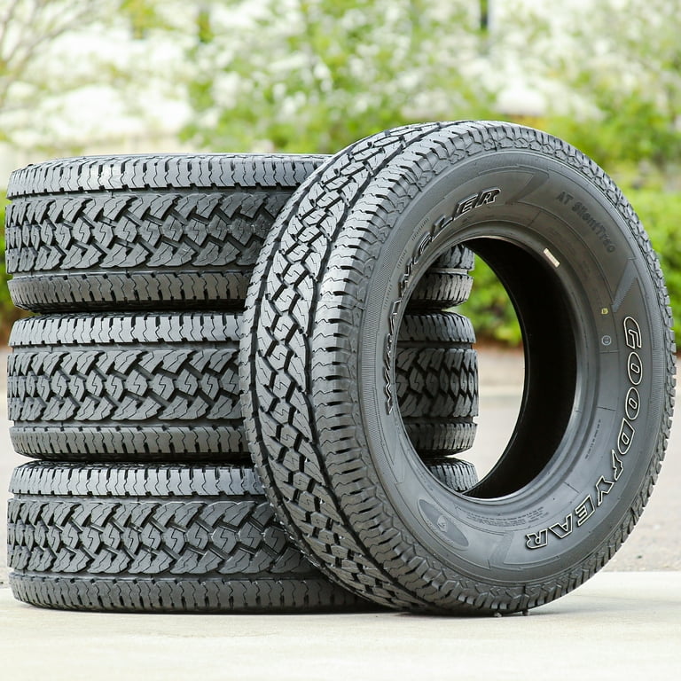 あ*み様 GOODYEAR WRANGLER AT SILENTTRAC 4本セ Goodyear Wrangler AT SilentTrac Terrain Tire 265/60R18 110H - All