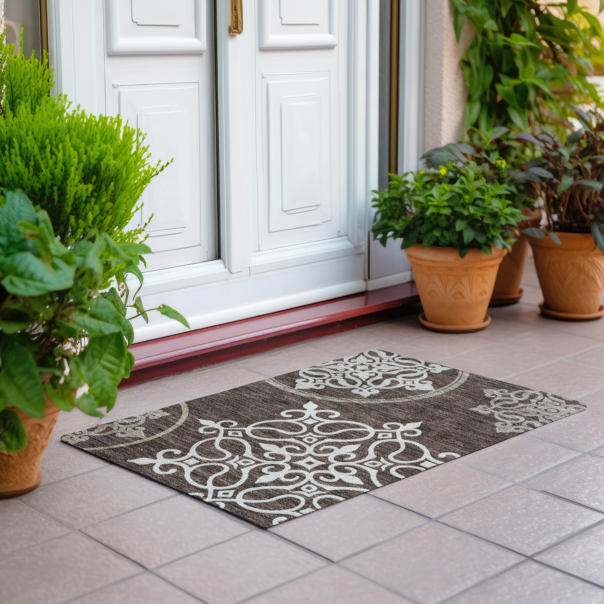 Addison Rugs Chantille Indoor/Outdoor Transitional Scrolls Chocolate Washable Rectangle Rug, 1'8" x 2'6"