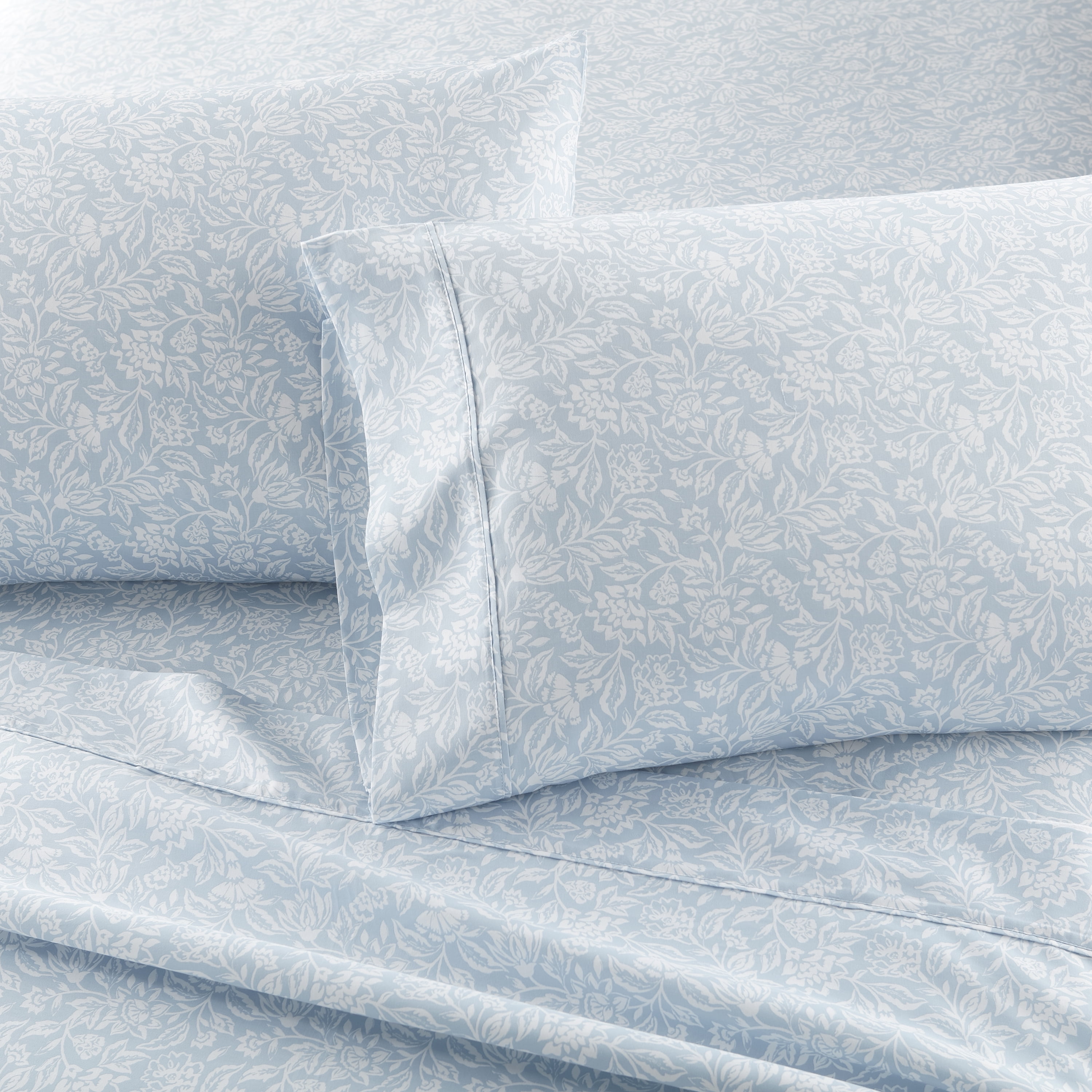 Better Homes & Gardens 2-Piece 300 Thread Count Cotton Sateen Pillowcase Set, Floral Blue Water, King
