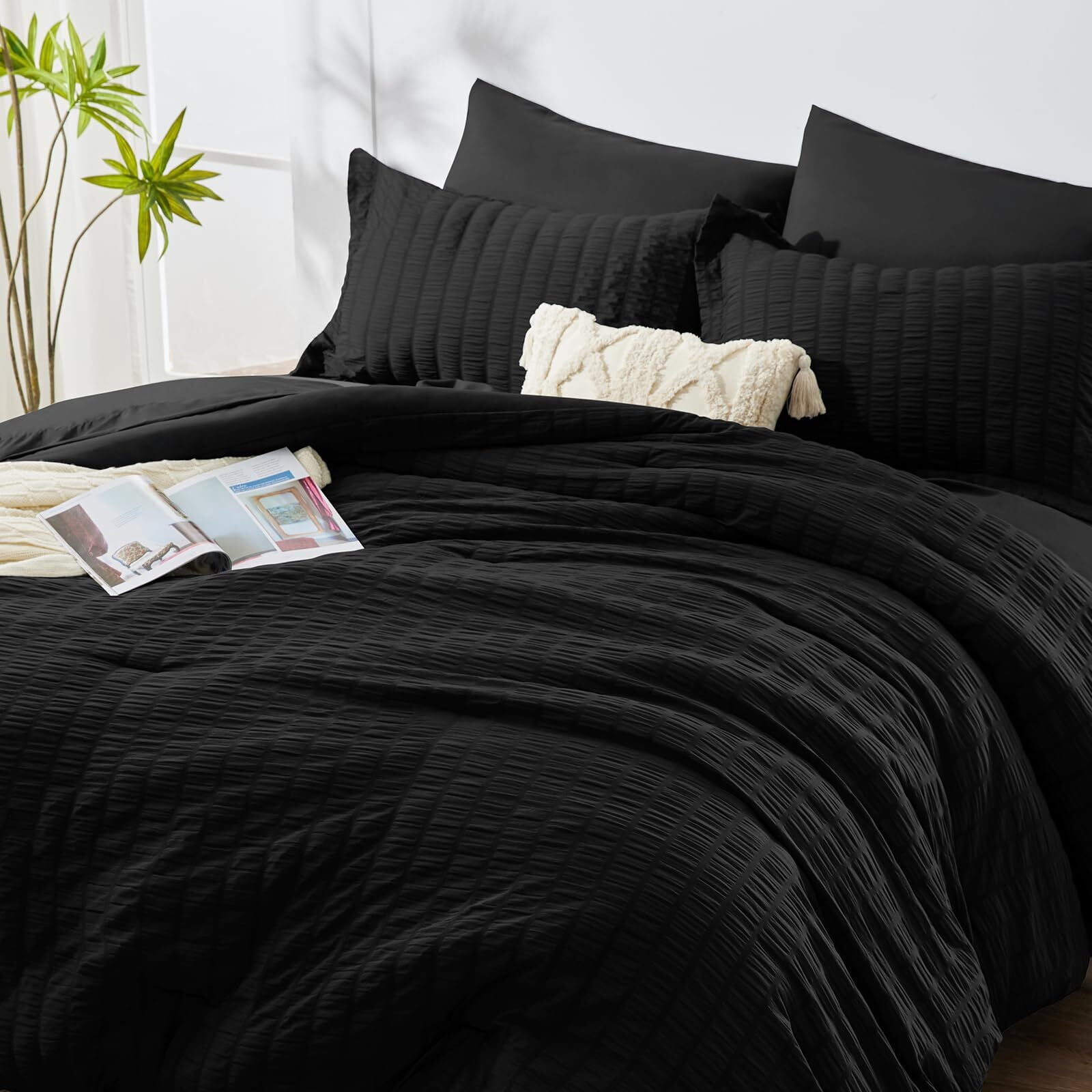JUSTLET Queen Seersucker Comforter Set with Sheets Black Bed in a Bag 7-Pieces All Season Bedding Sets with Comforter, Pillow Sham, Flat Sheet, Fitted Sheet, Pillowcase