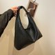 thumbnail image 3 of Bolso de gran capacidad para mujer 2025, nuevo estilo, moderno y versátil bolso de hombro con textura de color sólido, bolso de mano para viajeros popular este año., 3 of 5