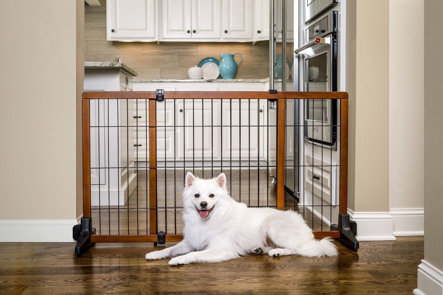 Carlson Pet Products Pressure Mount Wooden Pet Gate
