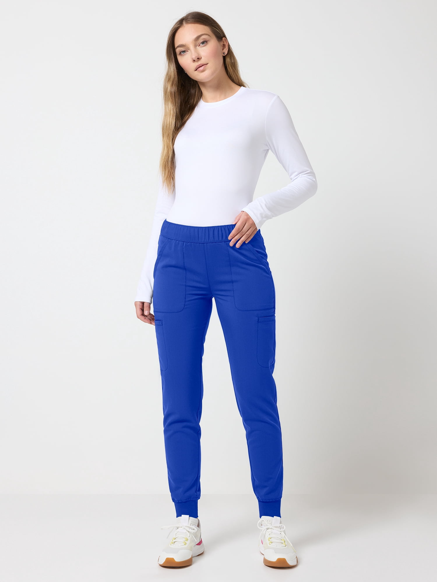 Scrubstar Ultimate Women’s Petite Antimicrobial Cargo Jogger Scrub Pant, Sizes XS–XL
