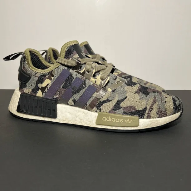 Unisex Adi - das NMD R1 Cargo Camo Athletic Shoes / Size 6.5 Mens - 7.5 Womens