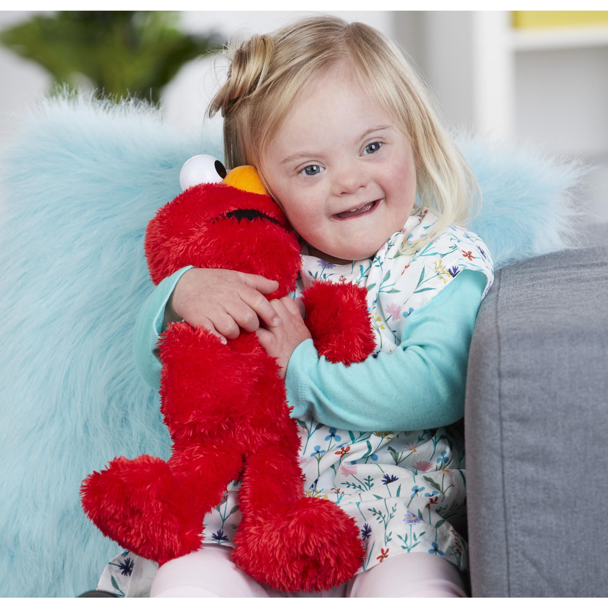 Sesame Street Love to Hug Elmo Talking Singing Hugging 14" Plush Toy Christmas 