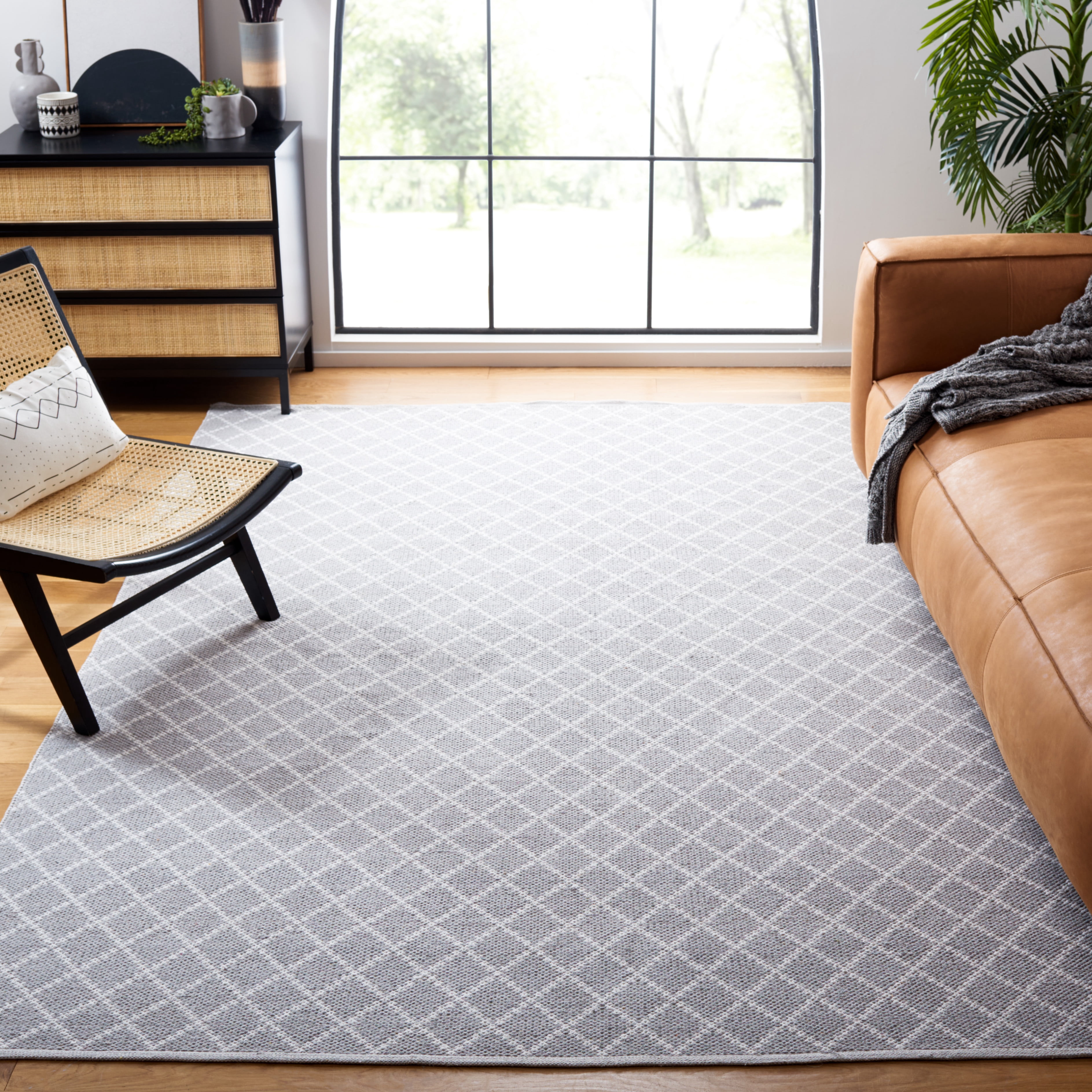 SAFAVIEH Montauk Jolyon Diamond Cotton Area Rug, Light Grey/Ivory, 8' x 10'