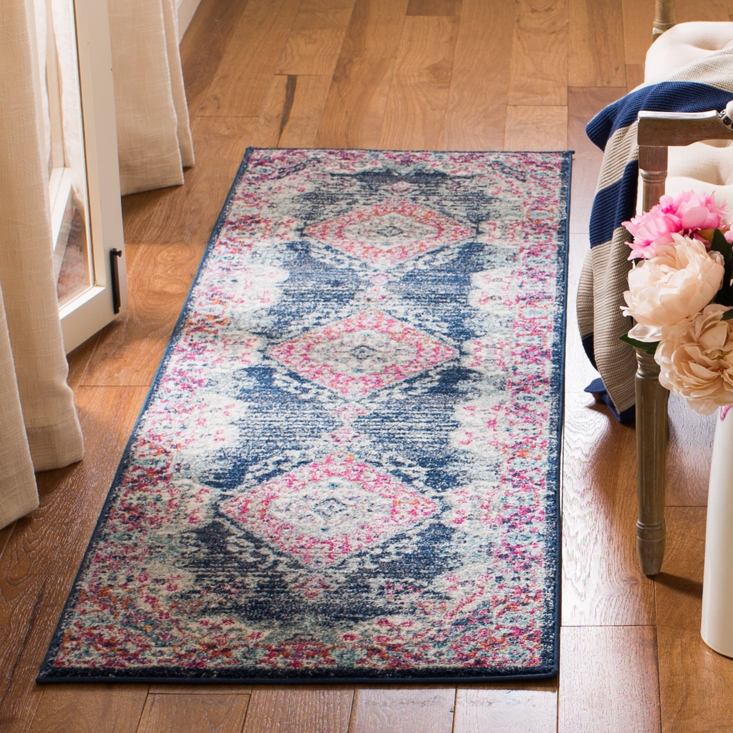 SAFAVIEH Evoke Mladen Oriental Runner Rug, Navy/Fuchsia, 2'2" x 7'