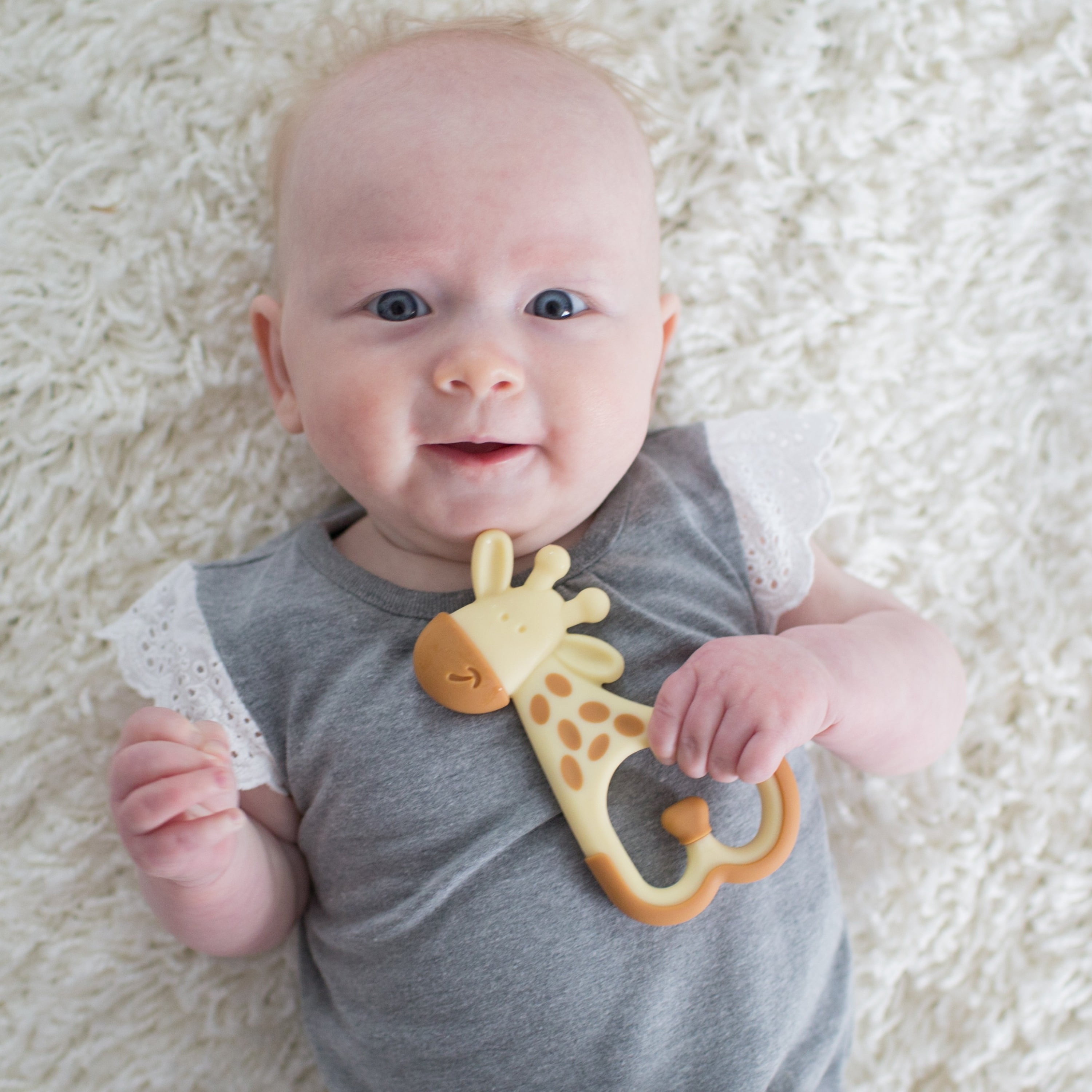 Dr. Brown's Giraffe Massaging Baby Teether for Ages 3 Months and up, Pediatric Dentist Designed, 1-Pack