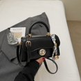 thumbnail image 3 of Bolsos de alta gama, bolsos pequeños para mujer, diseño de nicho, nuevo bolso cuadrado pequeño 2025, bolso bandolera moderno y versátil., 3 of 5