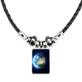 thumbnail image 1 of Collar Unbranded Planeta Tierra Cuerda de Cuero Blanco Azul, 1 of 3