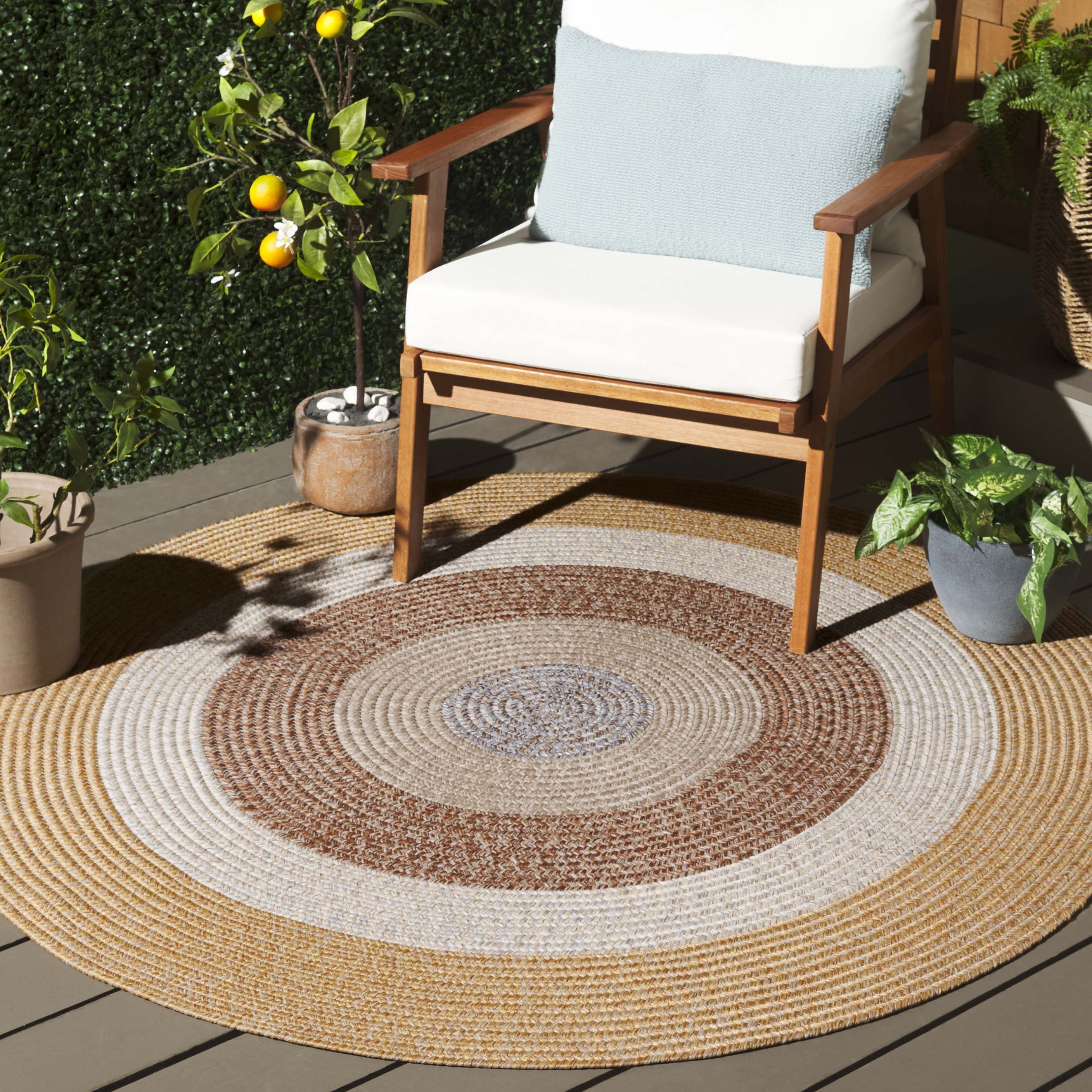 SAFAVIEH Braided Kent Geometric Machine Washable Reversible Area Rug, Brown/Light Brown, 3' x 3' Round