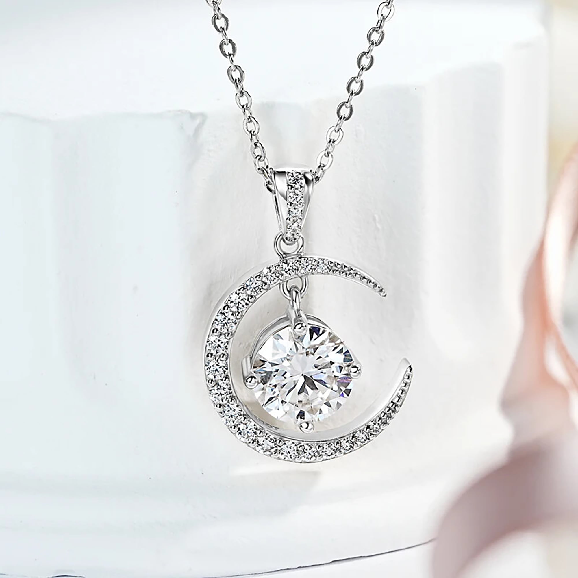 Sparkling 2.3 Ct Moissanite Stars Moon Necklace For Women S925 Sterling Silver Gold Plated Pendant Necklace D VVS1 Color Moissanite Diamond Necklace Jewelry Gift Chain