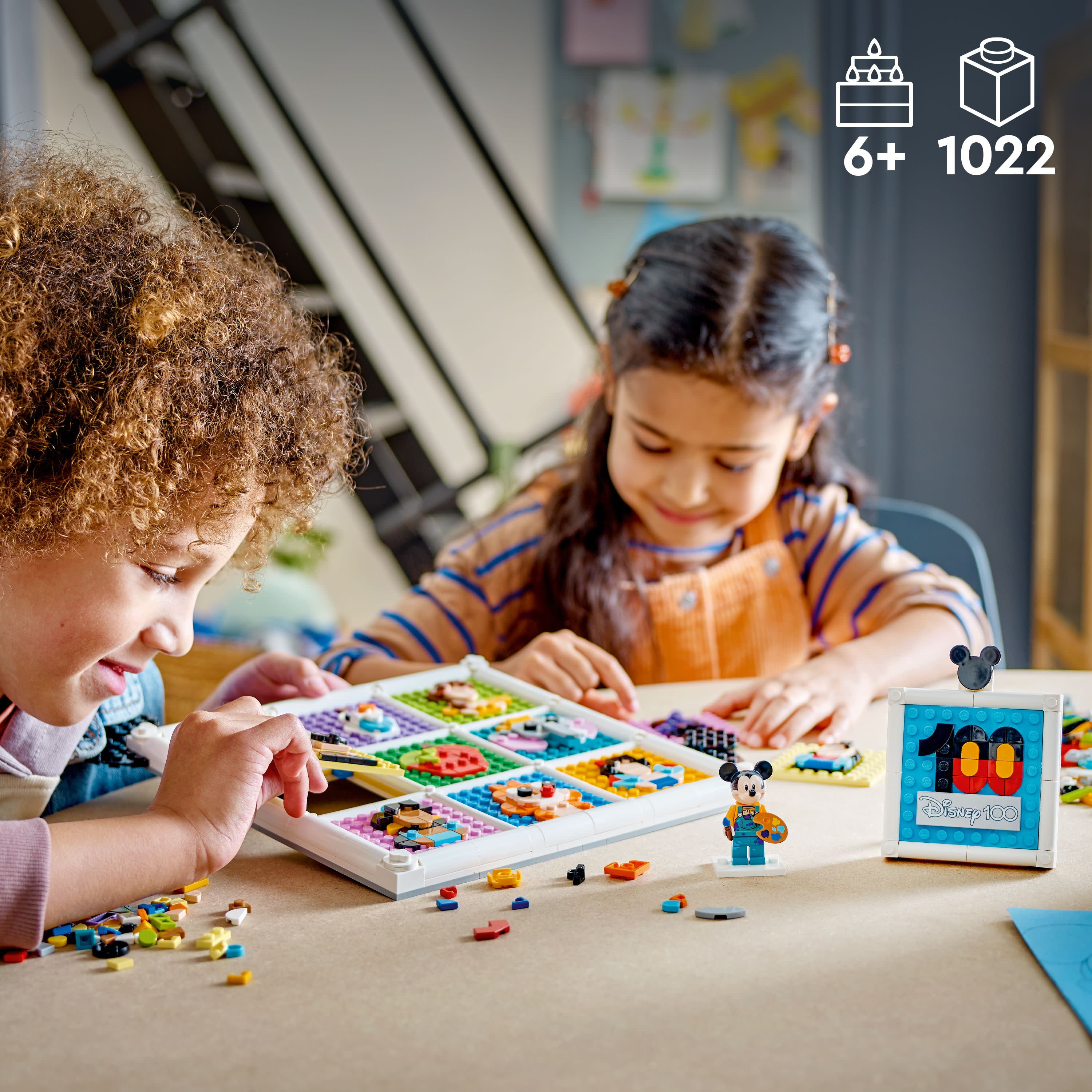 LEGO Disney Classic 100 Years of Disney Animation Icons 43221 Buildable Disney Set with Mickey Mouse Minifigure, Creative Toy for Kids to Design Disney Wall Art, Birthday Gift for Fans and Kids Age 6+