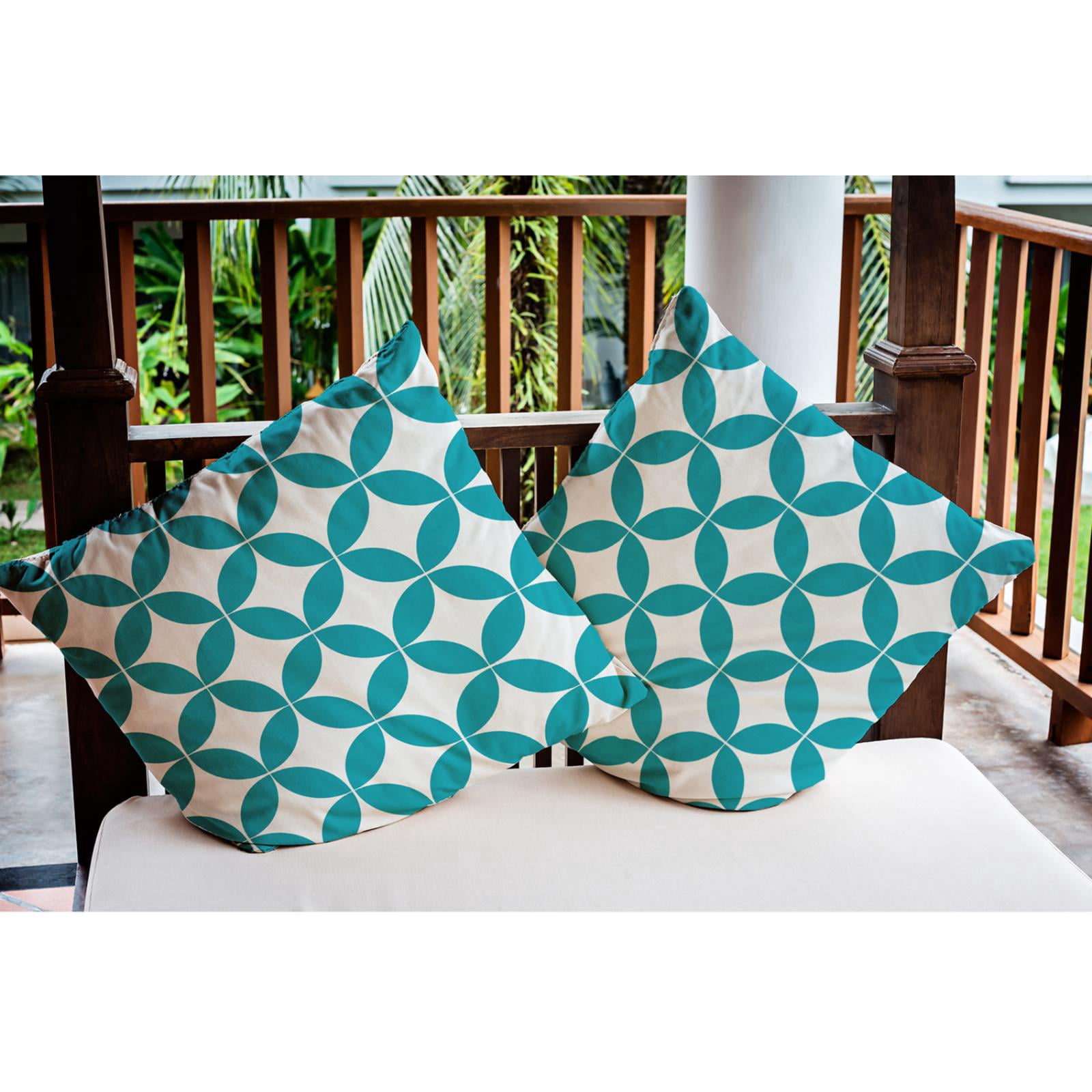 E by Design Eye Opener Indoor/Outdoor Throw Pillow