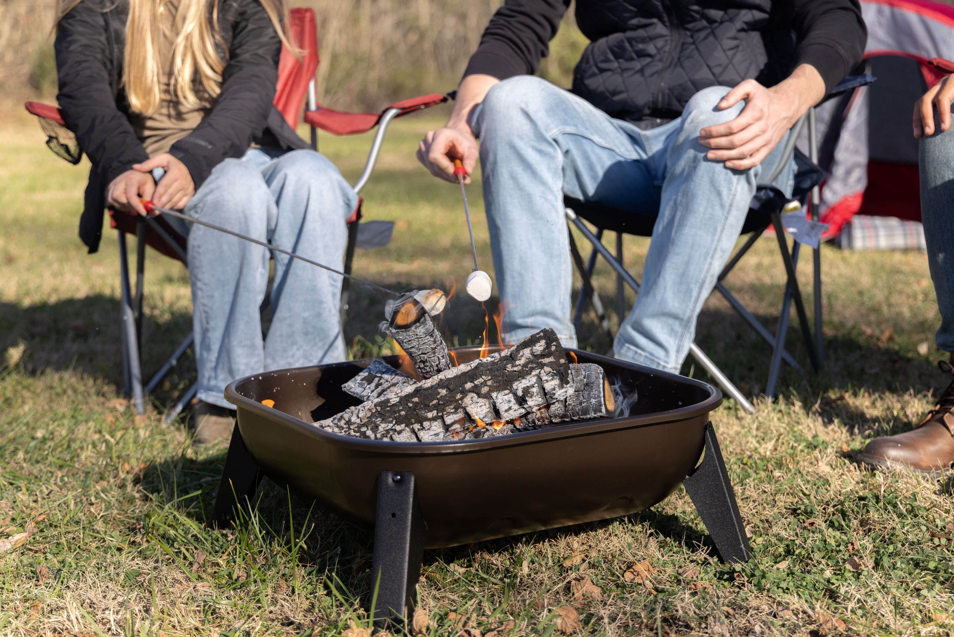 Americana Hang-A-Round Portable Fire Pit – Adventure-Ready, Easy to Carry, and Built for the Outdoors