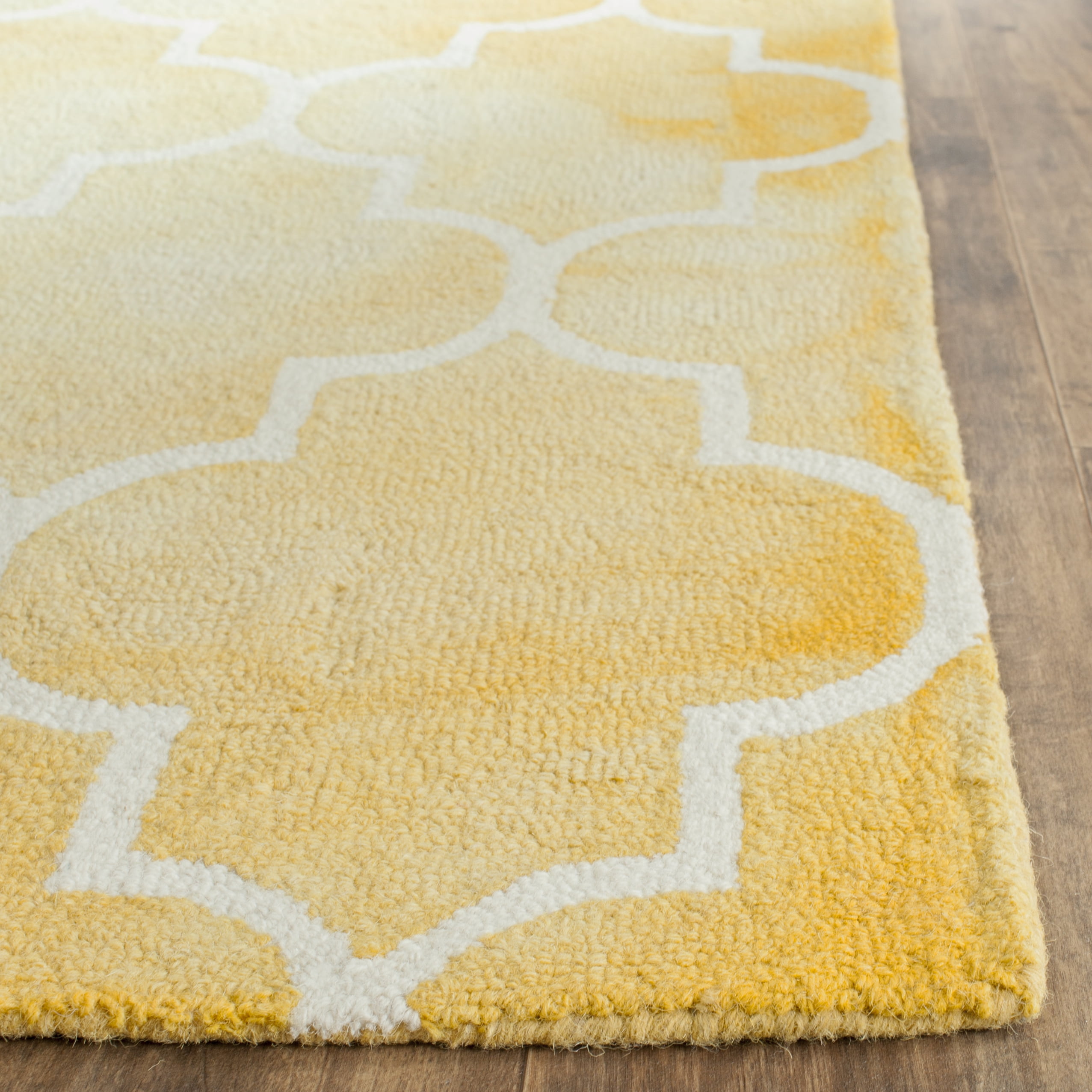 Safavieh Dip Dye Calanthe Geometric Wool Area Rug, Gold/Ivory, 3' x 5'