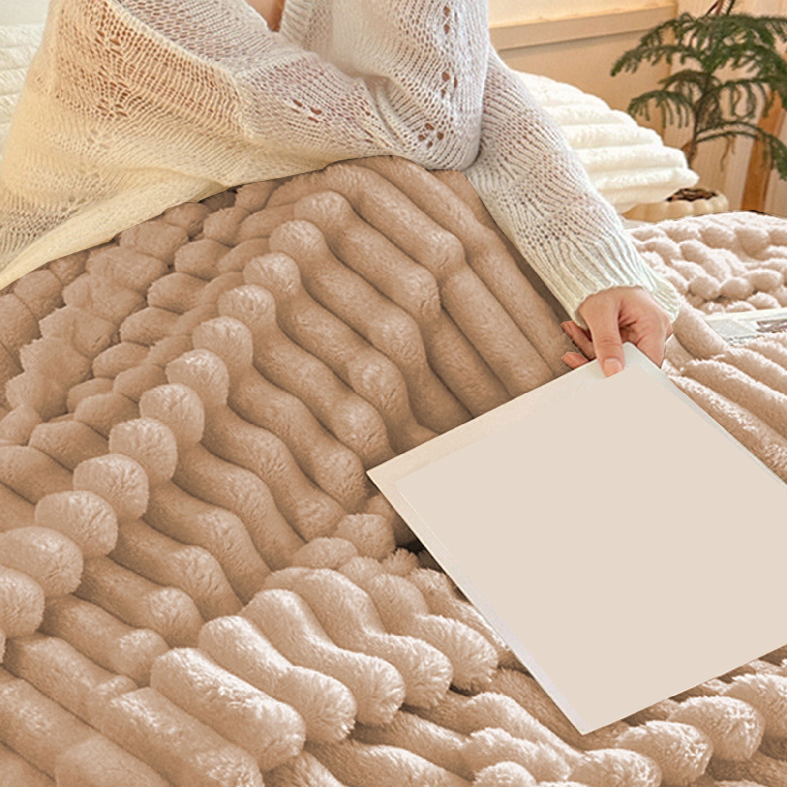 YIMWNYI Double Layer Raschel Blanket, Warm & Cozy Fleece for Winter Nights, Stylish Striped Design, Perfect for Beds, Sofas, and Relaxation
