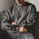 thumbnail image 5 of Sudadera estética para hombre, ropa masculina, sudadera bordada sin capucha, estilo vintage Y2k, novedad y ropa de calle, overfit de algodón, 5 of 5