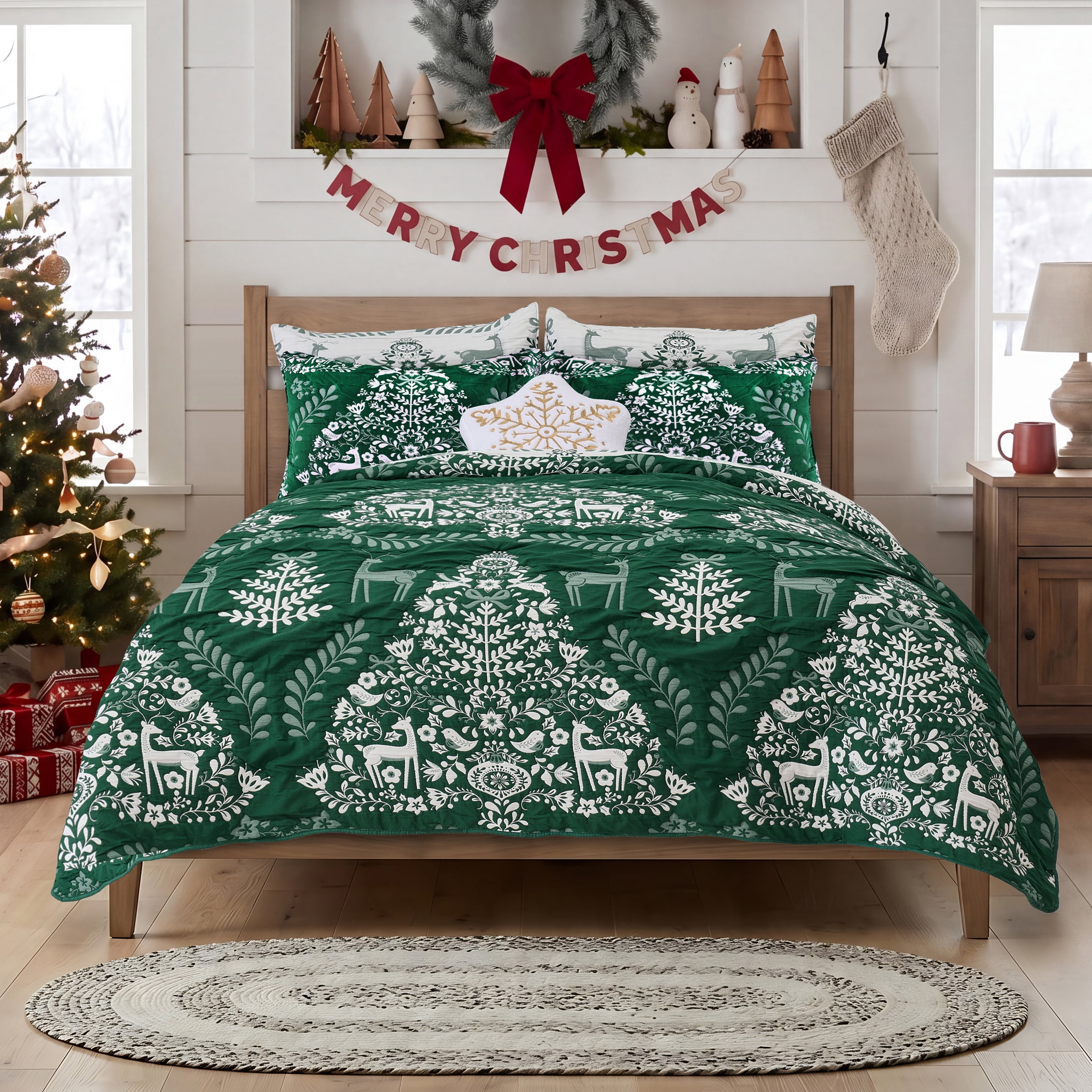 Greenland Home Noella Green Holiday Reversible Coverlet Set, 2-Piece Twin, for Adults