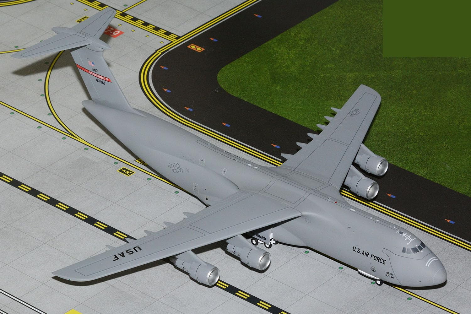GeminiJets Gemini200 Boeing E-4B Military Aircraft Model, 1:200