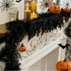 thumbnail image 4 of Guirnalda Artificial de Hojas Otoñales Colgantes para Halloween | Plástico Negro | 180 Cm | Decoración para El Hogar, Bodas y Fiestas de Acción de Gracias, 4 of 7