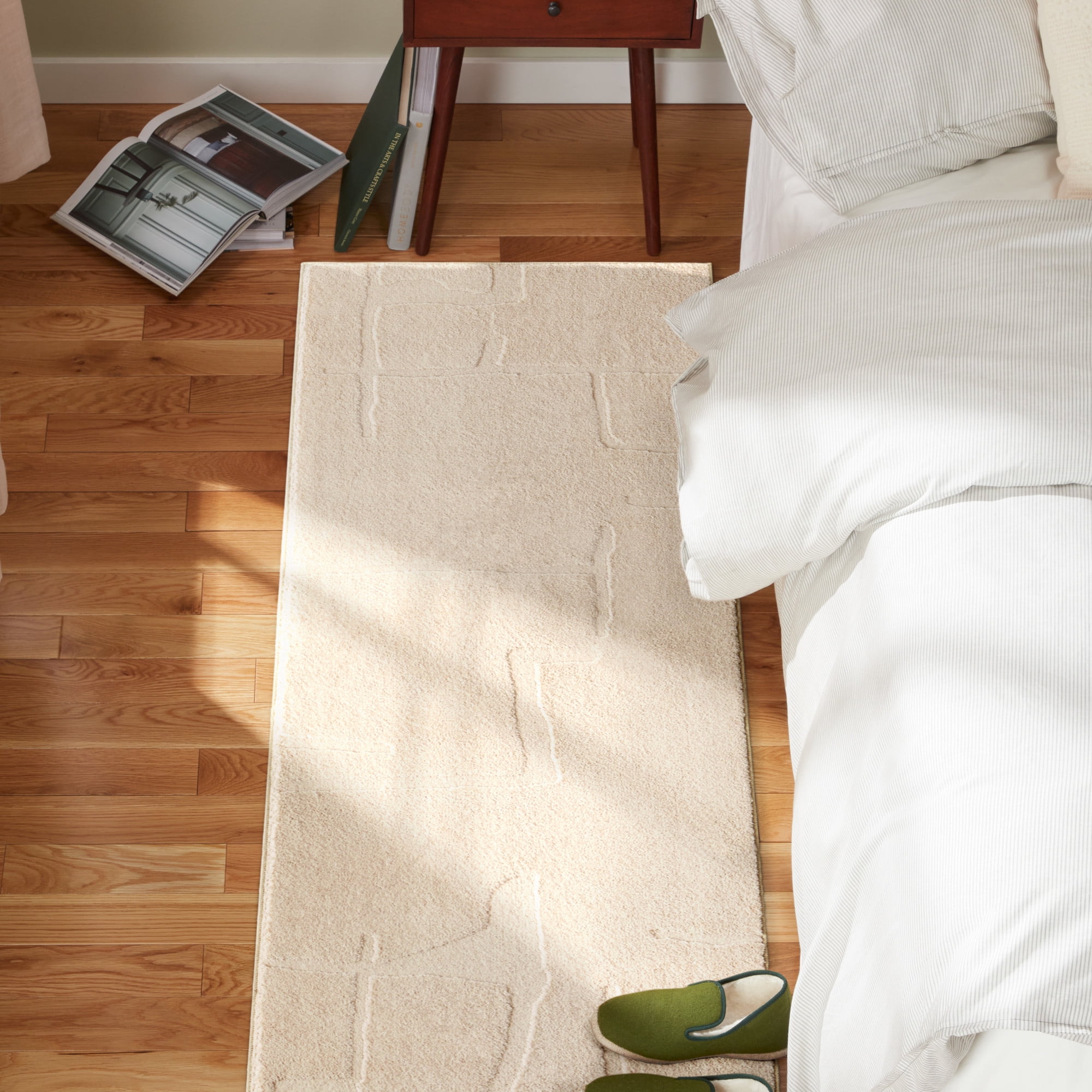 TOWN & COUNTRY EVERYDAY Rae Abstract Organic Soft Felt Everwash®, Machine Washable Area Rug with Non-Slip Backing, Abstract Rug, Taupe, 1'7"x7'2"