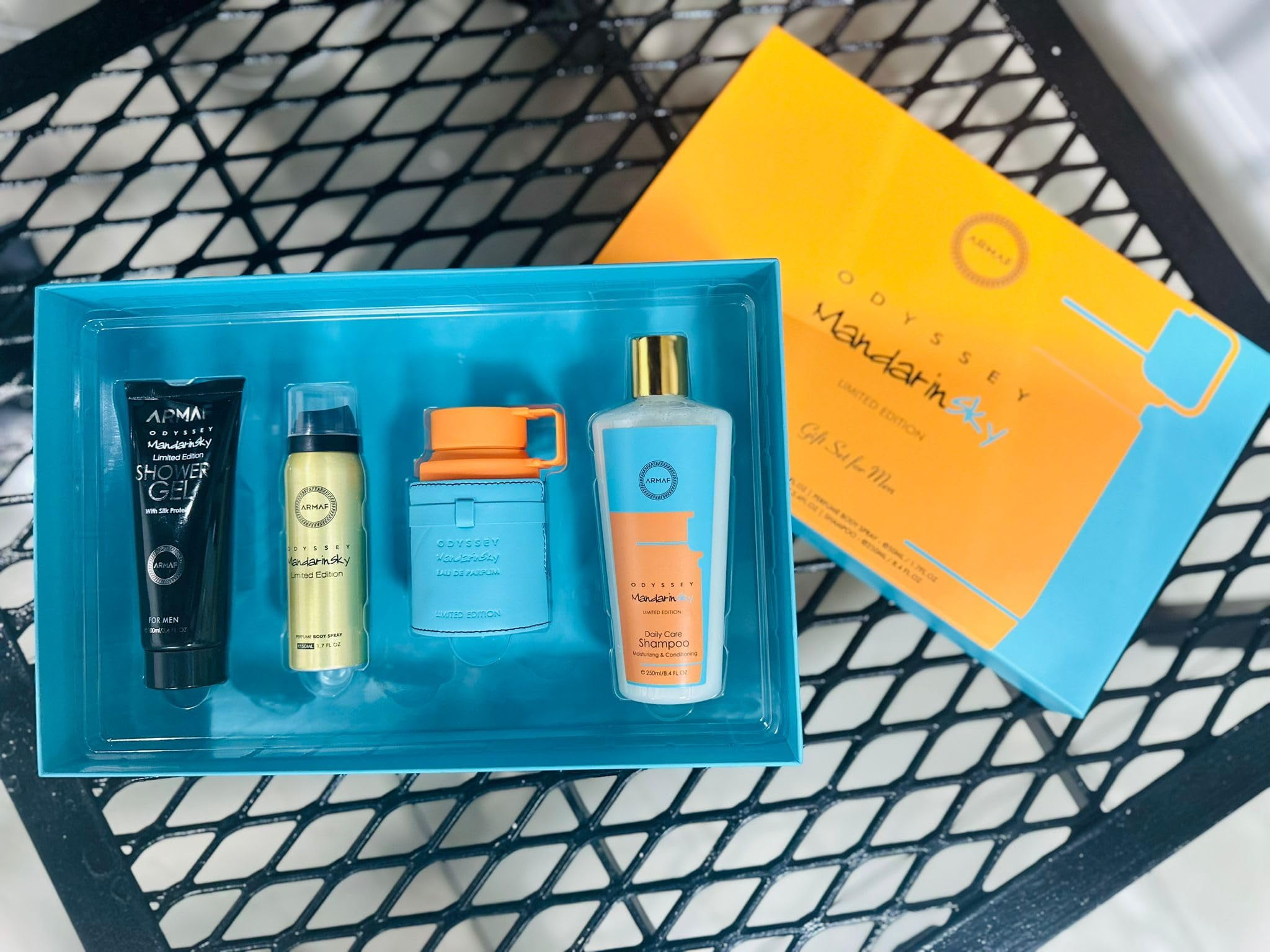 Armaf, Gift Set, Odyssey Mandarin Sky, 4pc with EDP, Shower Gel