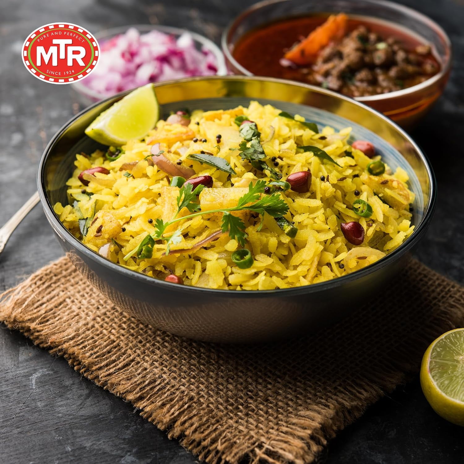 MTR 3 Minute Regular Poha (80g, Pack of 6) – Ready-to-Cook Indian Breakfast Cup, No Preservatives, Just Add Hot Water, Quick Vegetarian Meal in Minutes