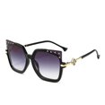 thumbnail image 2 of Lunettes de Soleil Il de Chat Classiques Unisexes Y1135, 2 of 5