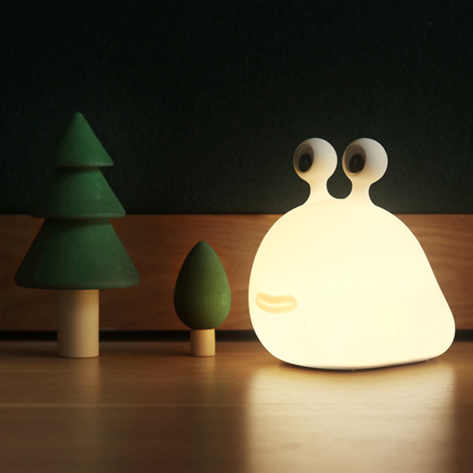 Plant Accessories Kids Night Light, Slug Night Lamp Interesting Toy for Baby for College Dormitory
