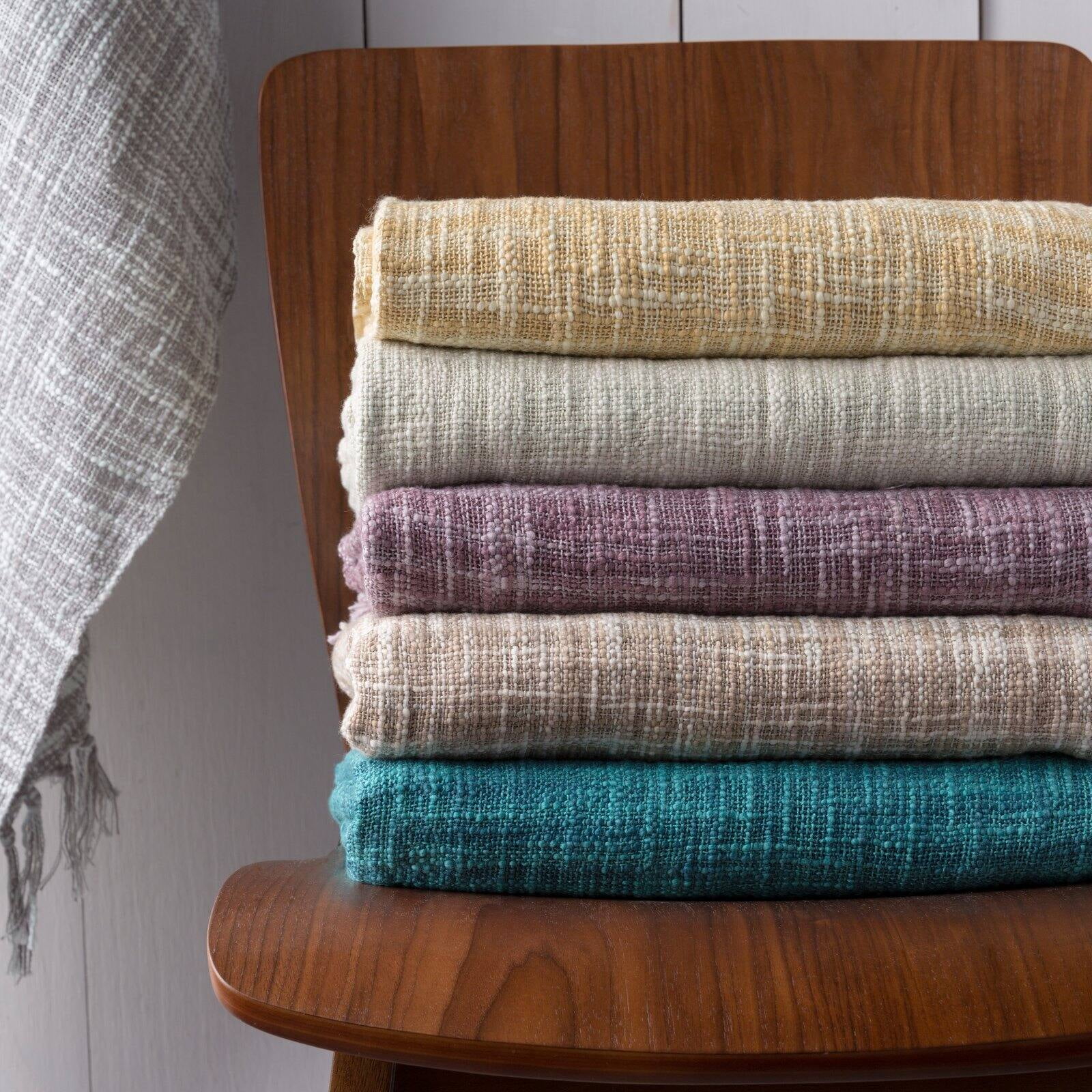 Livabliss Surya Woven Tori Throw - Thumbnail 2